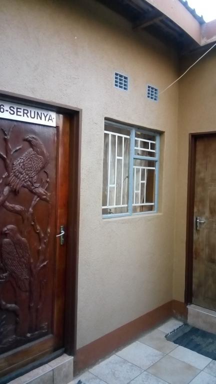 Thulamela Guest House Mahalapye Екстериор снимка